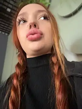 LisaCatt stripchat live cam model
