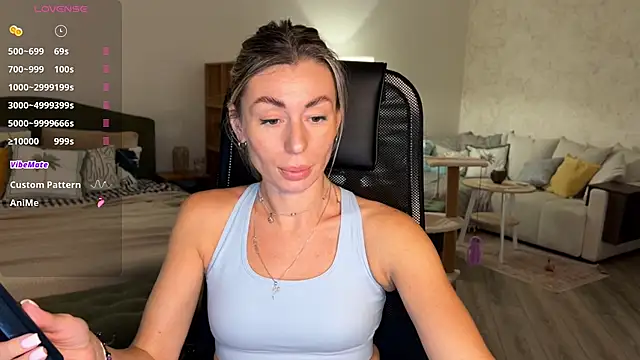 DannaEvan stripchat live cam model