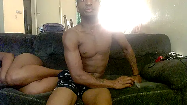 Maskedupbang stripchat live cam model