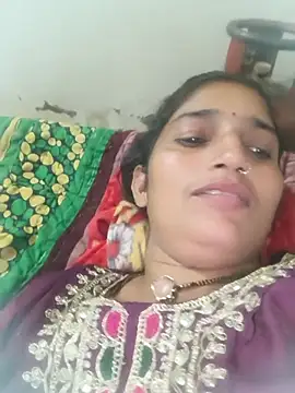 Pooja_shre stripchat live cam model