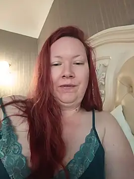 GoddessLara stripchat live cam model