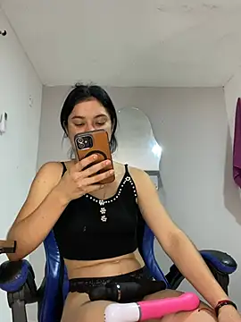 Chloee_Secret stripchat live cam model