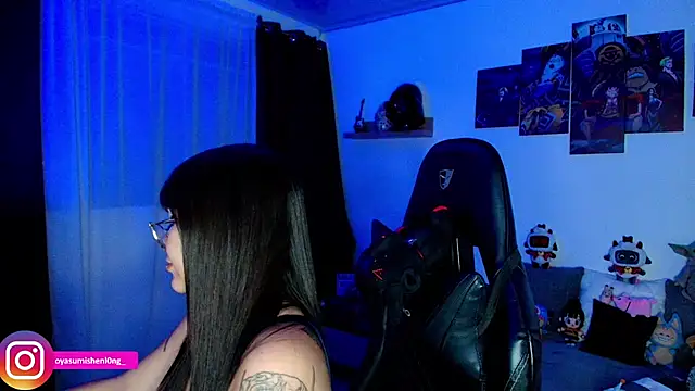 Nicorobinn stripchat live cam model