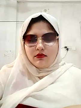 Nusrat-N stripchat live cam model