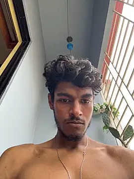 GunSlay stripchat live cam model