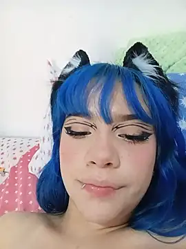 mistyyblue stripchat live cam model