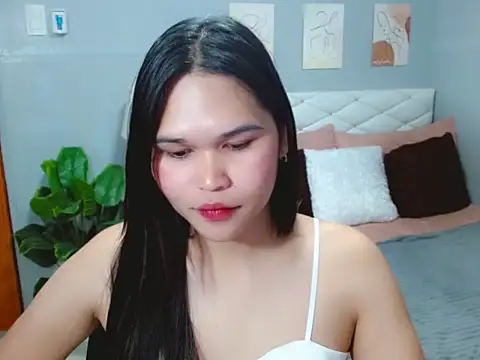 AlianaFord stripchat live cam model