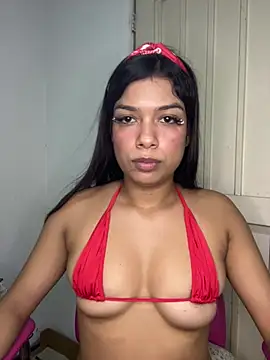 Maya-squirt stripchat live cam model