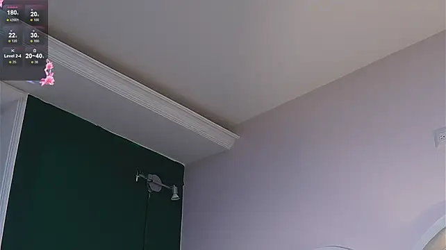 caroline_adams_ stripchat live cam model
