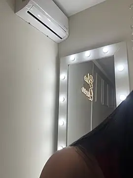 Miss_blue69 stripchat live cam model
