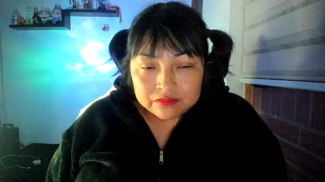 Shaddycute_ stripchat live cam model