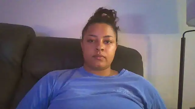 madzbailey stripchat live cam model
