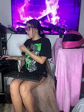 LunaGirl26 stripchat live cam model