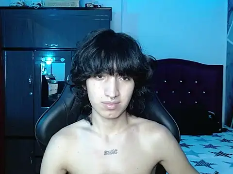 littlextreme stripchat live cam model
