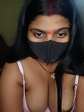 Reena_couple502 stripchat live cam model