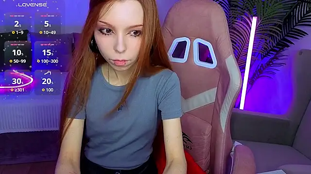 Star_Tarra stripchat live cam model