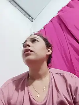 Mommy-Hot stripchat live cam model