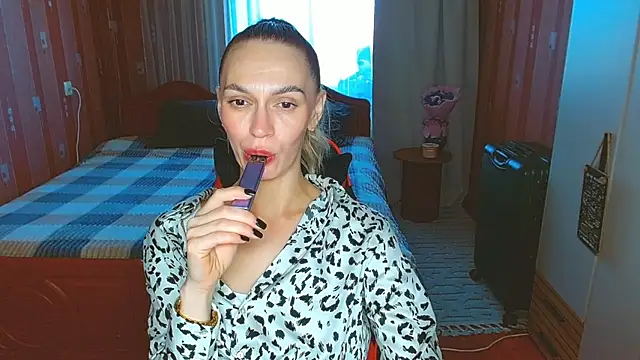 Lady_Sunshine_ stripchat live cam model