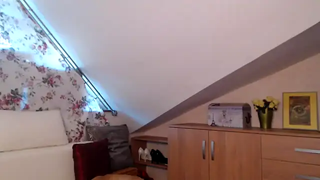 Kathylovexxx stripchat live cam model
