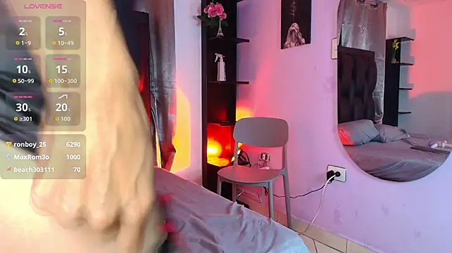Maya_Storm_ stripchat live cam model