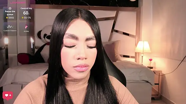 sussie_thompsom stripchat live cam model