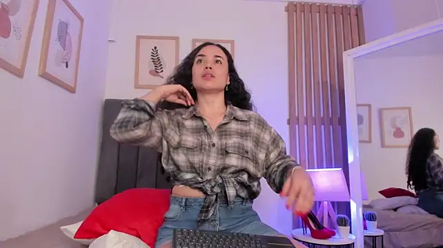 Moon_of_Hades stripchat live cam model