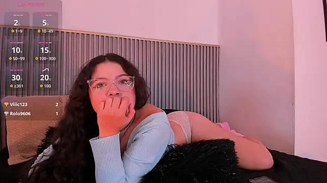 LilithBloom7 stripchat live cam model