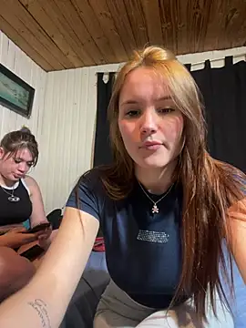 nenaa2020 stripchat live cam model