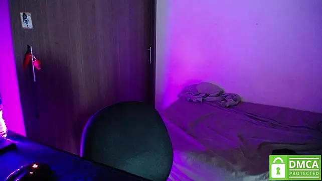 Greg_leach stripchat live cam model