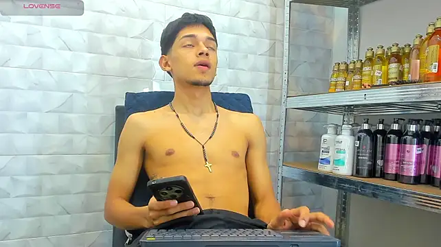 big_tentation_pedro stripchat live cam model