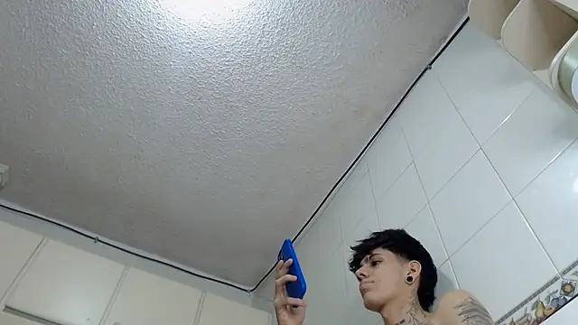 Tommy_valverde stripchat live cam model