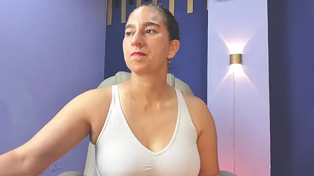 Maya369 stripchat live cam model