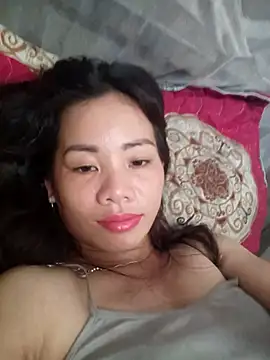 Isabella_pusy stripchat live cam model