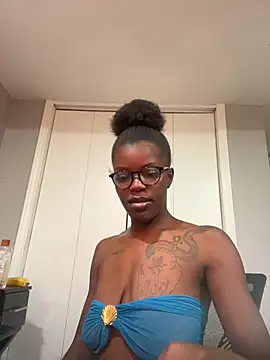 wishwashhy22 stripchat live cam model