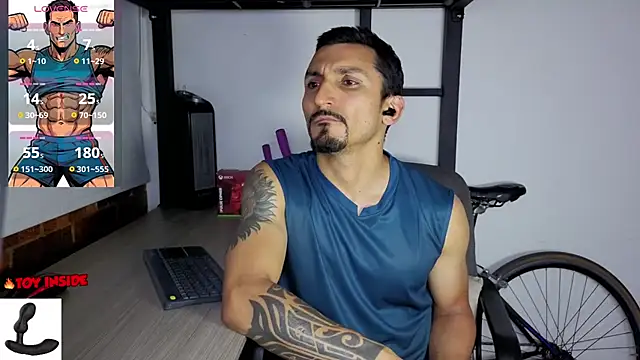 Marck_Muscle stripchat live cam model