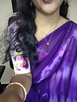Cute-Smiely-Queen-Telugu stripchat live cam model