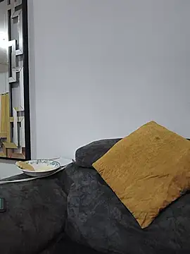 AnittaTettona stripchat live cam model
