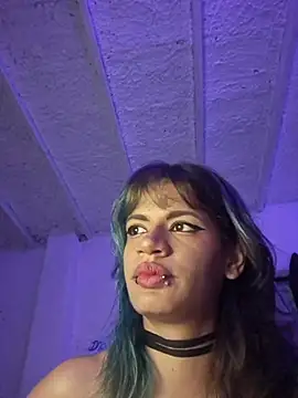 sukulaurens stripchat live cam model