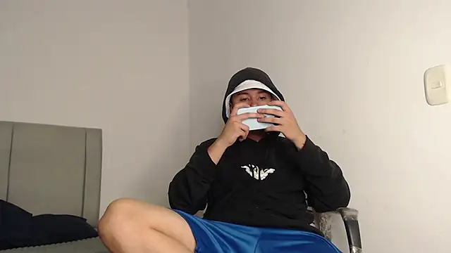 Owenn__blueee stripchat live cam model