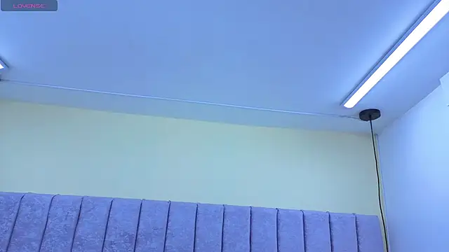 Emma-Burning stripchat live cam model