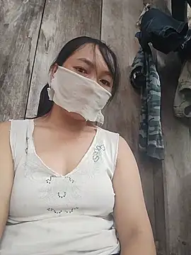 Hiha-nn stripchat live cam model