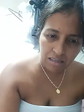 Hurtad_12 stripchat live cam model