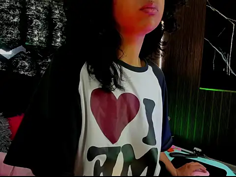 Kuromii_ stripchat live cam model