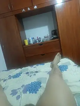 Black-and-white37 stripchat live cam model