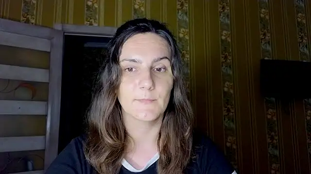 Miss-Understood stripchat live cam model