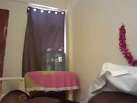 Newbird69 stripchat live cam model