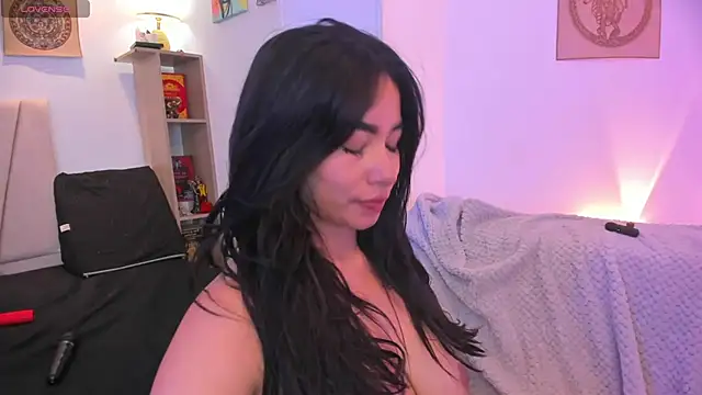 CelesteBreedlove stripchat live cam model