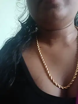 Divya_kannada stripchat live cam model