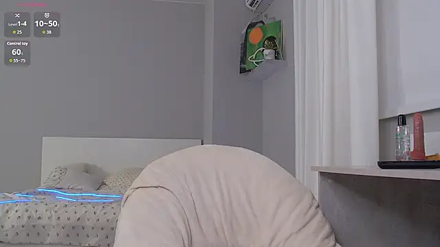 Kellybbface stripchat live cam model