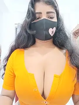 Nodi- stripchat live cam model